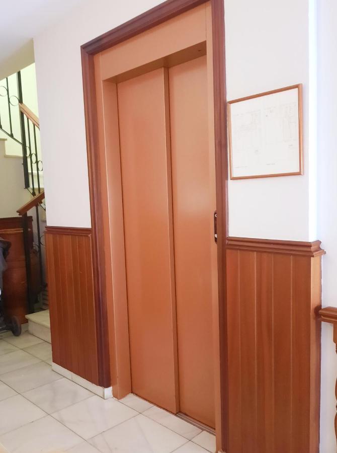 Hostal La Colonia Marbella Buitenkant foto